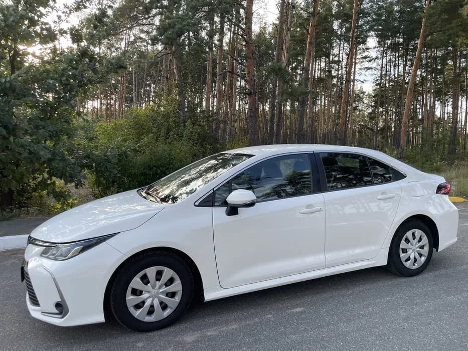 Автомобіль Toyota Corolla Автомобіль Toyota Corolla